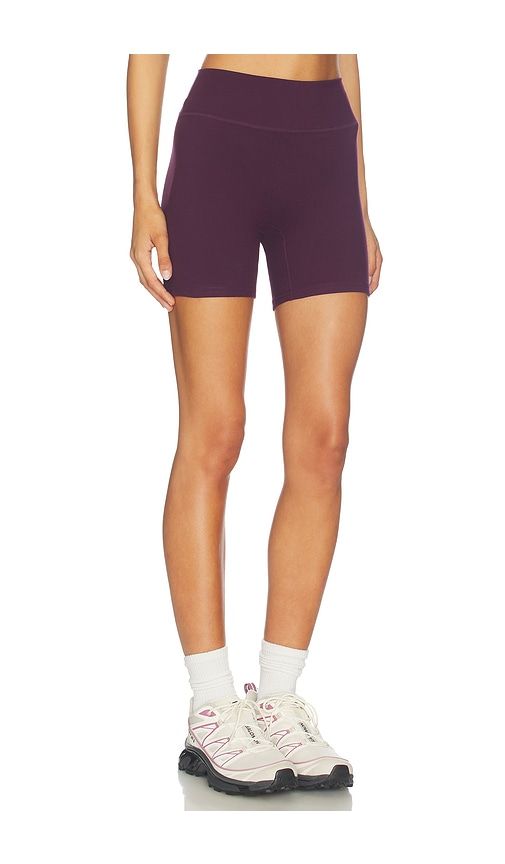 The Essentials Short in Mauve. - size L (also in M, S, XL, XS) - 437 - Modalova