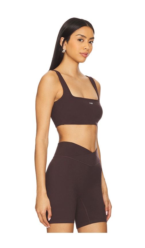 The Square Sports Bra in Chocolate. - size M (also in S, XS) - 437 - Modalova