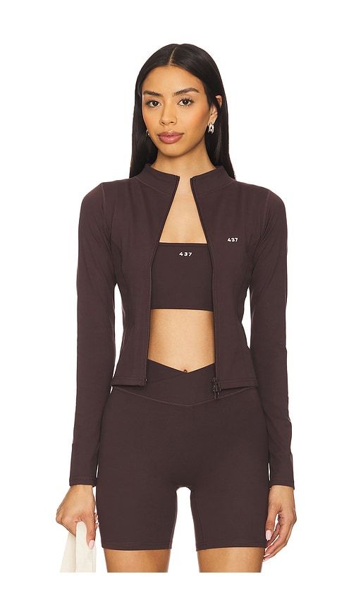 The Curve Jacket in Chocolate. - size S (also in L, M, XL, XS) - 437 - Modalova