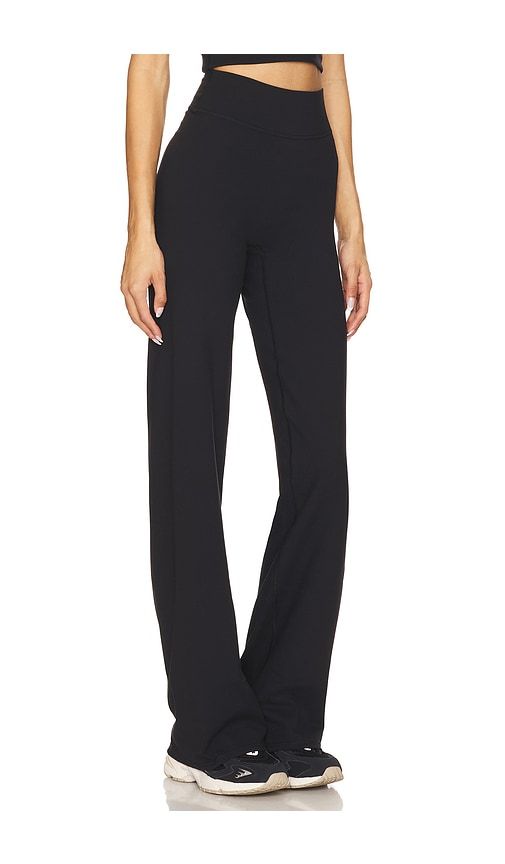 The Essentials Pant in . - size L (also in M, S, XL, XS) - 437 - Modalova