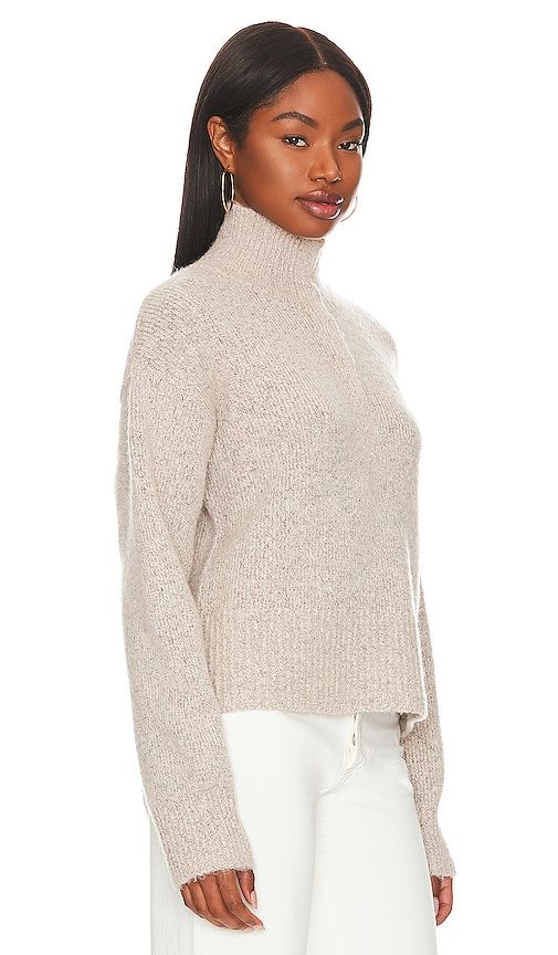 Boxy Snap Front Henley in Beige. - size L (also in M, S, XL, XS) - 525 America - Modalova