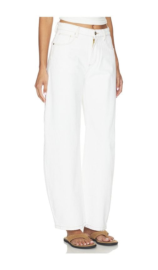 Barrel Jean in White. - size 33 (also in 34) - Abrand - Modalova