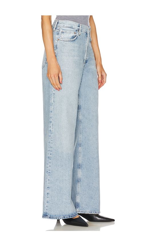 Dame High Rise Wide Leg Jeans in Denim-Light. - size 29 (also in 30) - AGOLDE - Modalova