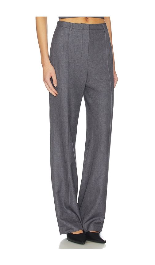 Twill Pleated Straight Leg Trouser in Charcoal. - size L (also in M, XS) - AEXAE - Modalova
