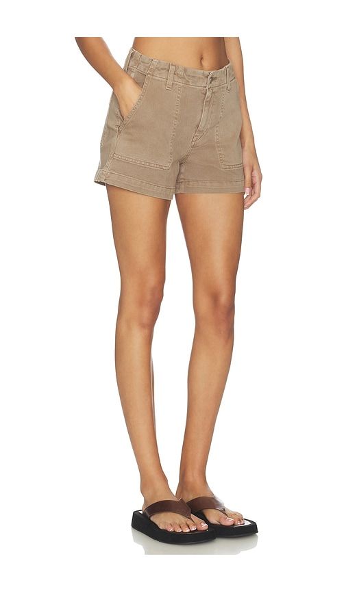 Analeigh Short in Taupe. - size 31 (also in 32) - AG Jeans - Modalova