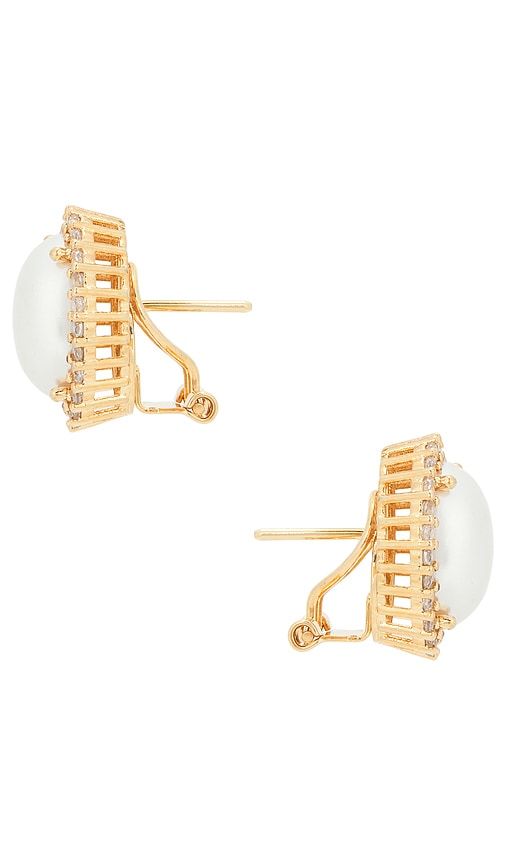 Omega Clasp Oval Stud in Metallic - Anton Heunis - Modalova