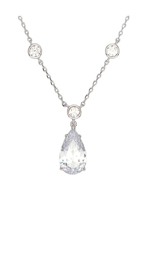 Fancy Cz Pear Drop Bezel Chain Necklace in Metallic - By Adina Eden - Modalova