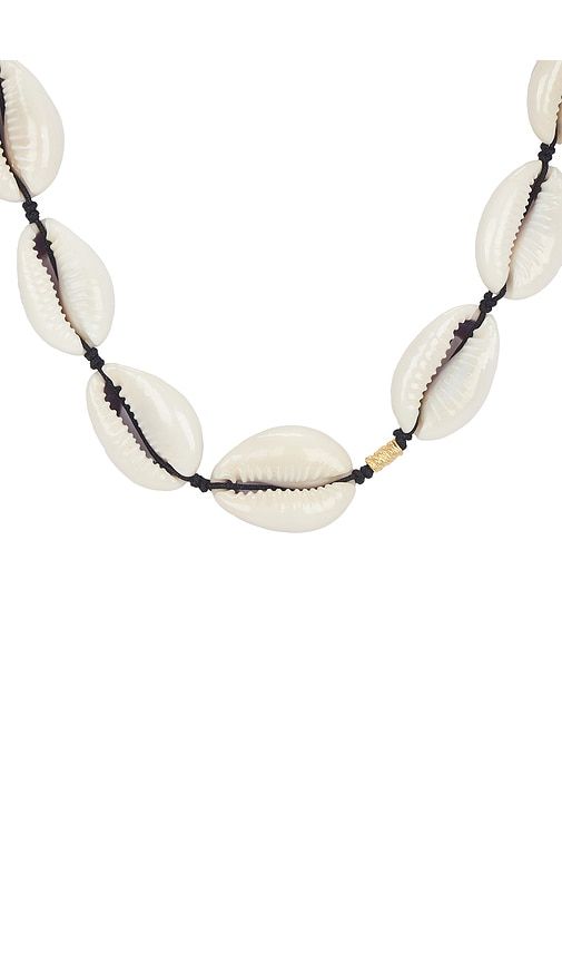 ANNI LU Shelly Necklace in White - ANNI LU - Modalova