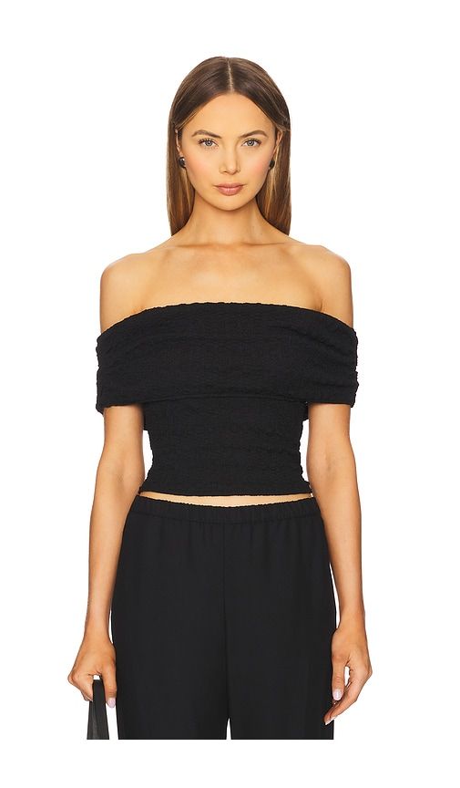 Off Shoulder Textured Knit Top in . - size L (also in M, S, XS) - ASTR the Label - Modalova