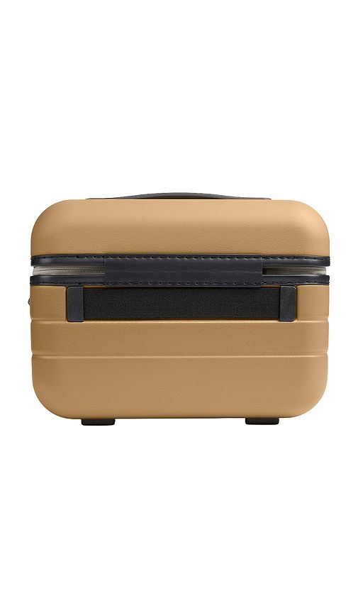 Away The Train Case in Tan - Away - Modalova