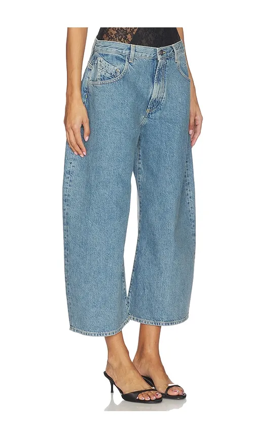 Curved Short Leg in Blue. - size 25 (also in 29) - THE ATTICO - Modalova