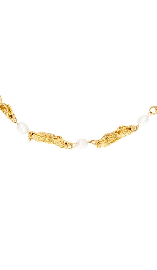 Siren Pearl Necklace in Metallic Gold - BRACHA - Modalova