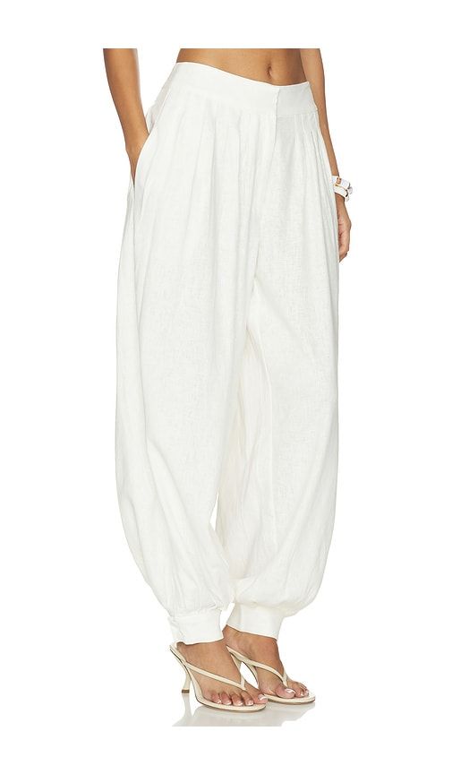 Renea Balloon Pant in Cream. - size 10 (also in 12, 2, 4, 6, 8) - Bardot - Modalova