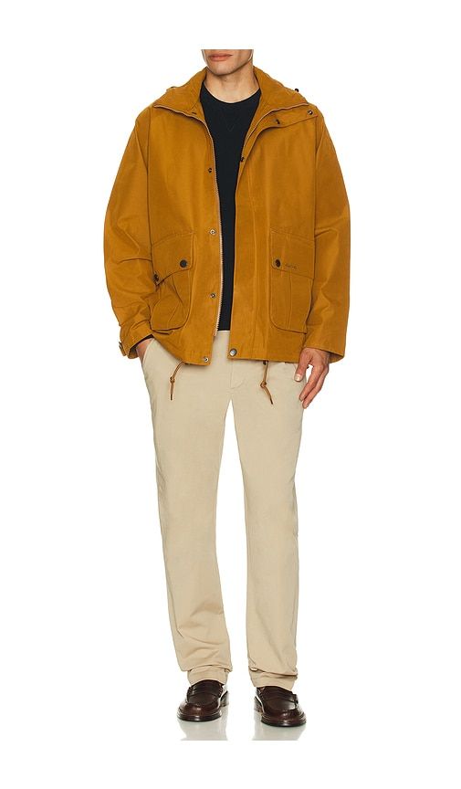Re-engineered Hooded Wading Spey Showerproof Jacket in Brown. - size S (also in XL/1X) - Barbour - Modalova