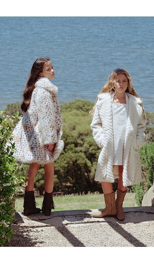 Letty Faux Fur Coat in . Size 4/5. Also in 6/7 - Bardot Junior - Modalova