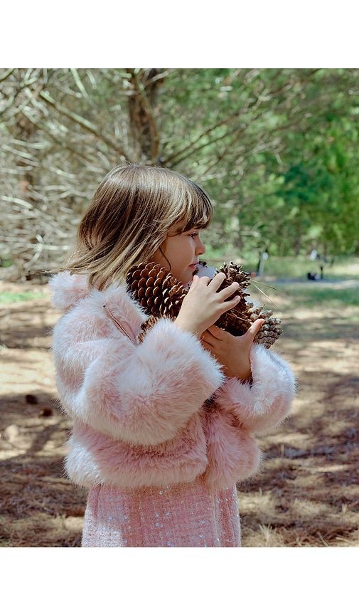Jayden Faux Fur Jacket in . Taglia 4/5. Also in 6/7 - Bardot Junior - Modalova