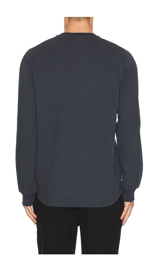 Waffle Thermal Henley in Navy. - size L (also in M, S) - Barefoot Dreams - Modalova