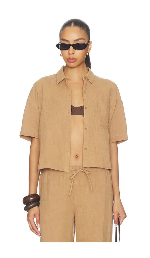 Button Up Shirt in Tan. - size L (also in M, S, XL, XS) - Barefoot Dreams - Modalova