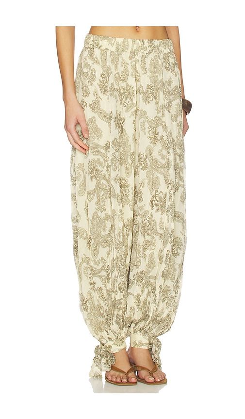 Harem Pants in Neutral. - size M (also in S) - HEMANT AND NANDITA - Modalova