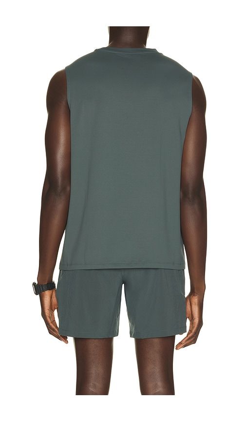 All in Active Tank in Green. - size L (also in M, S, XL/1X, XXL/2X) - Beyond Yoga - Modalova