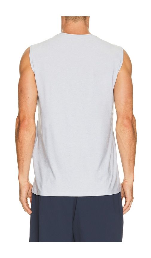 Featherweight Freeflo Muscle Tank 2.0 in Blue. - size L (also in M, S, XL/1X, XXL/2X) - Beyond Yoga - Modalova