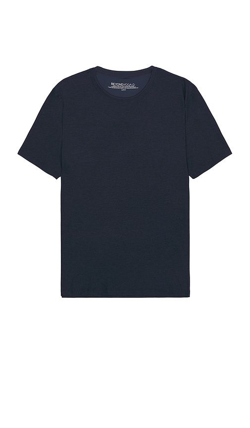 Always Beyond Crew Tee 2.0 in Blue. - size S (also in M, L, XL/1X, XXL/2X) - Beyond Yoga - Modalova