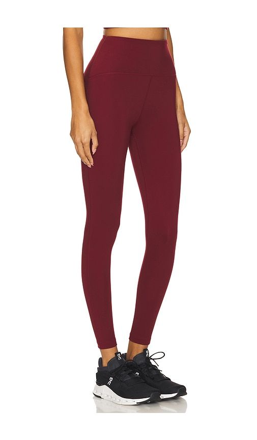 Powerbeyond Strive Midi Legging in Burgundy. - size M (also in XL, XS) - Beyond Yoga - Modalova