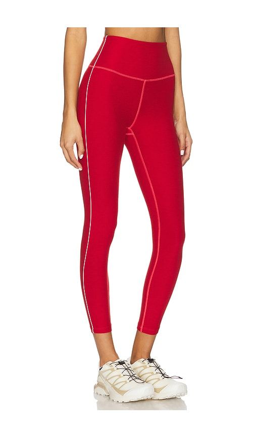 Spacedye Ready Midi Legging in Red. - size L (also in S) - Beyond Yoga - Modalova