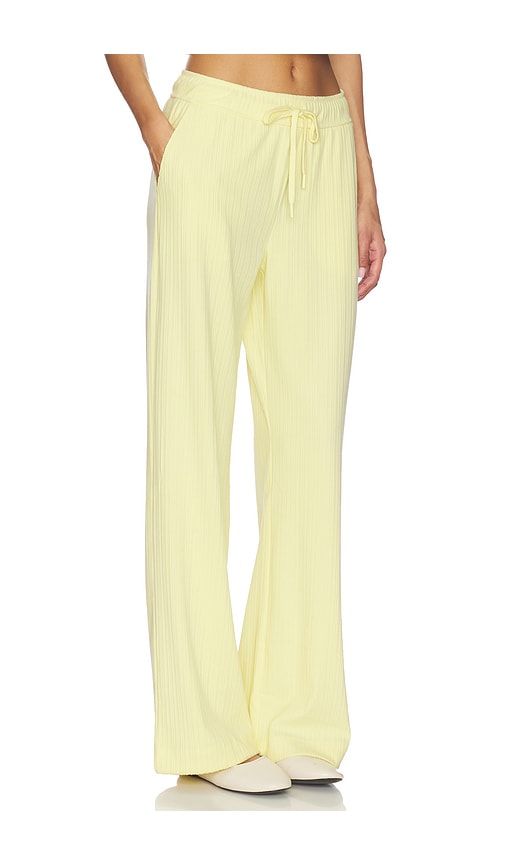 Breathe Easy Ribbed Wide Leg Pant in Yellow. - size L (also in XL) - Beyond Yoga - Modalova