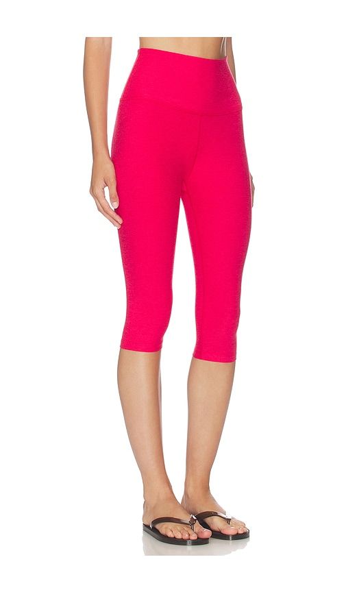 High Waisted Pedal Pusher Legging in Red. - size L (also in M, S) - Beyond Yoga - Modalova