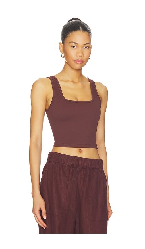 Seamless Cropped Tank Top in Brown. - size S (also in XL, XS) - Beyond Yoga - Modalova