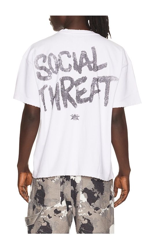 Social Threat Tee in . - size L (also in M, S, XL/1X) - Barriers Worldwide - Modalova