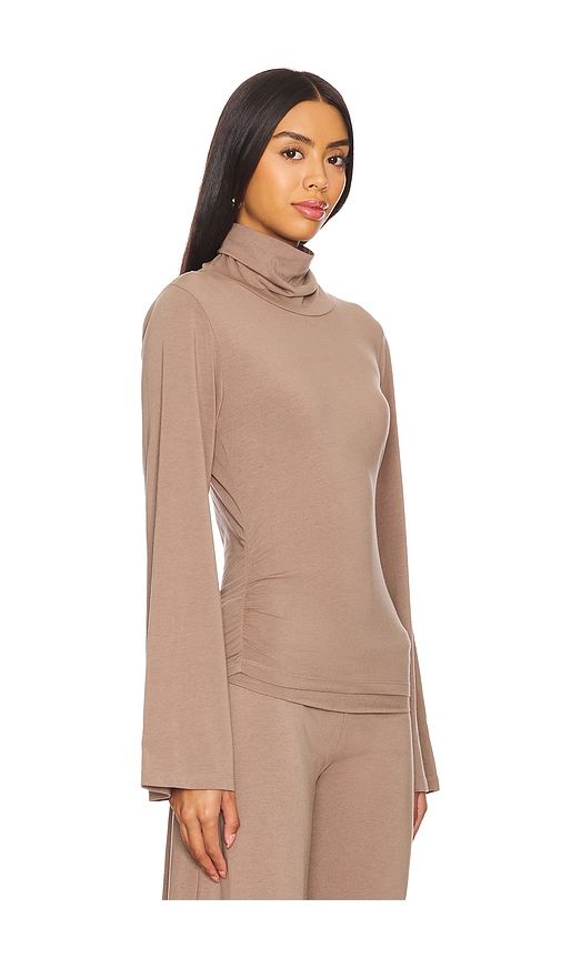 Long Sleeve in Beige. - size L (also in M, S) - Bobi - Modalova