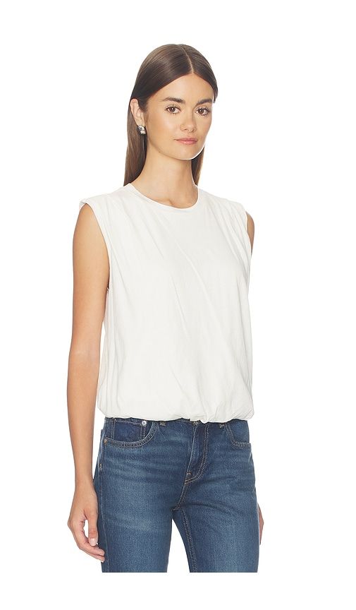 Sleeveless Bubble Hem Tee in Ivory. - size L (also in M, S, XL, XS) - Bobi - Modalova