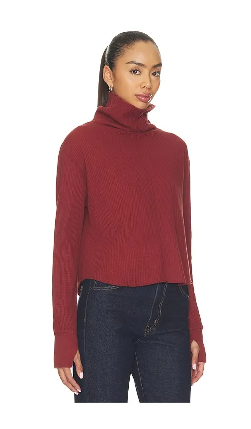 Boxy Crop Turtleneck in Rust. - size L (also in M, S, XL, XS) - Bobi - Modalova