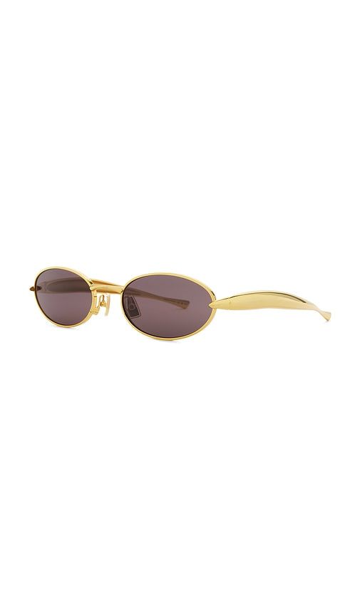 Sardine Sunglasses in - Bottega Veneta - Modalova