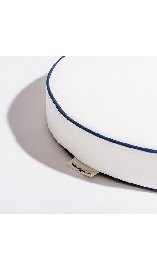 Circular Pillow in White - business & pleasure co. - Modalova