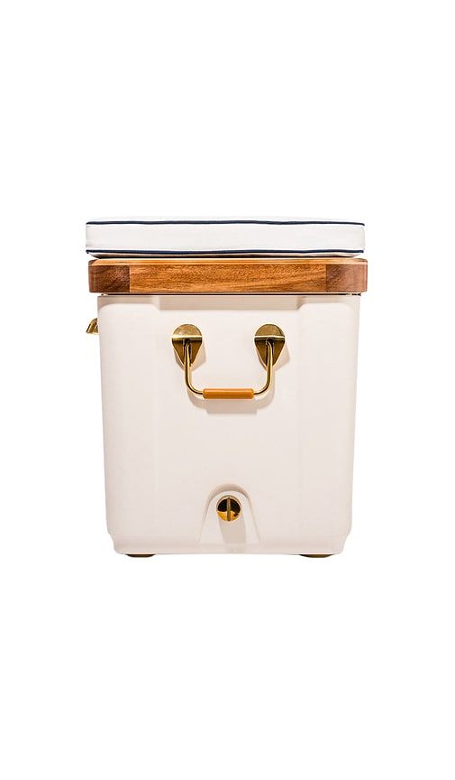 Hemingway Cooler in White - business & pleasure co. - Modalova