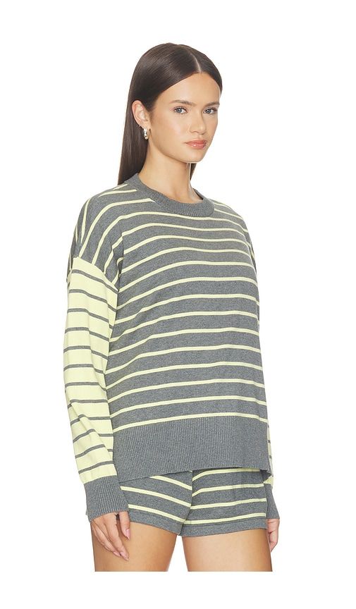 Callie Sweater in Grey. - size L (also in M, S, XL, XS) - BEACH RIOT - Modalova