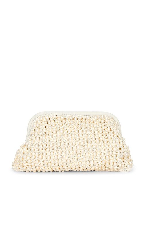 Perola Clutch in - BTB Los Angeles - Modalova