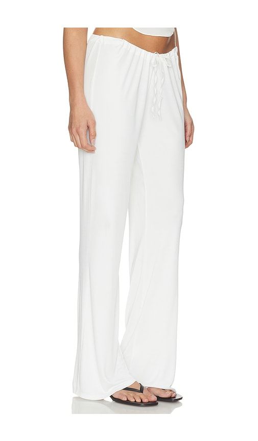 Jolee Pant in Cream in Cream. - size M/L (also in XS/S) - BUCI - Modalova