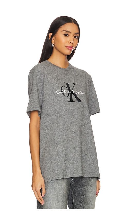 Short Sleeve Hero Monologo Tee in Grey. - size L (also in M, S, XL/1X) - Calvin Klein - Modalova