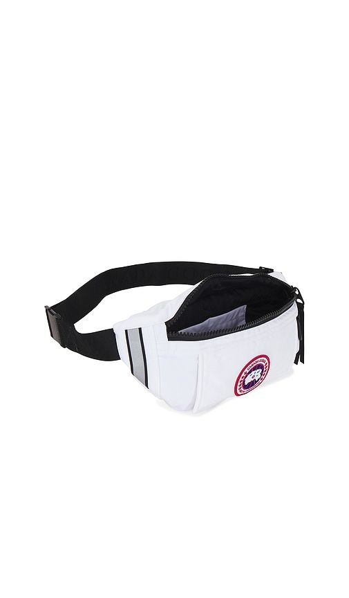 Canada Goose Waist Pack in White - Canada Goose - Modalova