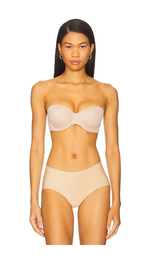 Lightly Lined Strapless Bra in Nude. - size 32B (also in 34B) - Calvin Klein Underwear - Modalova
