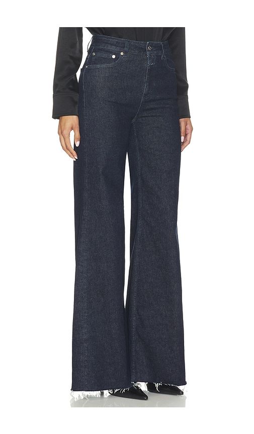 Glow Up Flare Jeans in Blue. - size 24 (also in 25, 26, 28, 29, 30) - CLOSED - Modalova