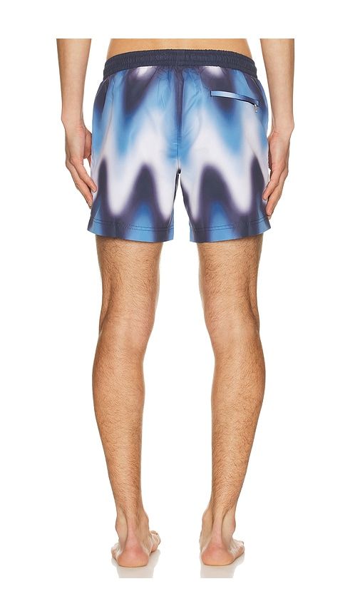 Gradient Wave Classic Swim Short in . - size L (also in M, S, XL/1X, XXL/2X) - Commas - Modalova