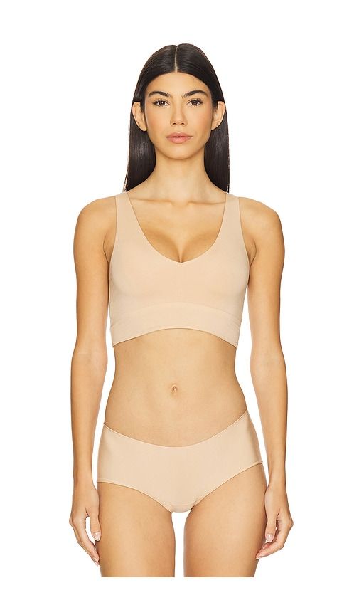 Butter Comfy Bralette in . - size L (also in M, S, XL, XS) - Commando - Modalova