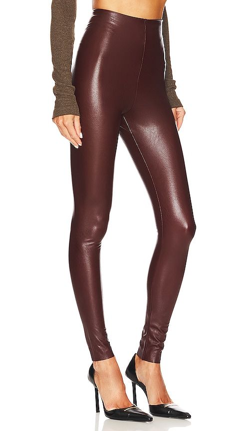 Faux Leather Legging in Wine. - size L (also in M, S, XL, XS) - Commando - Modalova