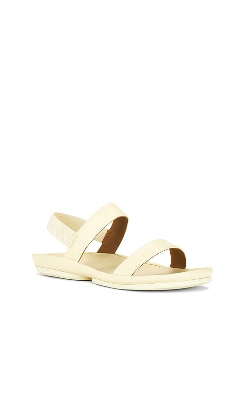 Right Isla Sandal in Yellow. - size 36 (also in 37, 38, 39, 40, 41) - Camper - Modalova