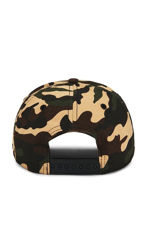 Traction Hat 5 Panel Hat in Green - CPTN Apparel - Modalova